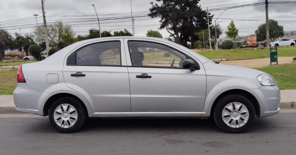 Z VENDIDO CHEVROLET AVEO LT AÑO 2012 UN DUEÑO 53.000KMS $4.980.000.- - Imagen 7