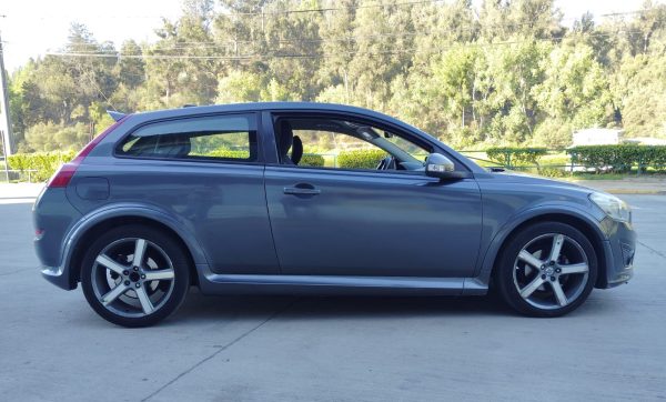 VOLVO C-30 2.0 MT R-DESIGN AÑO 2013 $7.500.000.- - Imagen 7