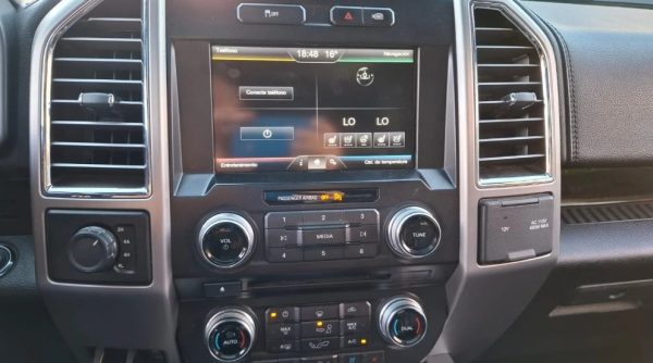 FORD F-150 PLATINIUM 4X4 AÑO 2017 VALOR $22.980.000.- - Imagen 15