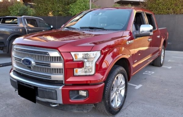 FORD F-150 PLATINIUM 4X4 AÑO 2017 VALOR $22.980.000.- - Imagen 3