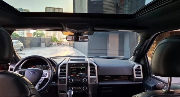 FORD F-150 PLATINIUM 4X4 AÑO 2017 VALOR $22.980.000.- - Imagen 10