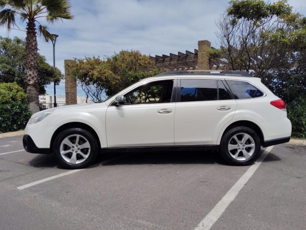SUBARU OUTBACK LIMITED 2015 $9.880.000.- - Imagen 3