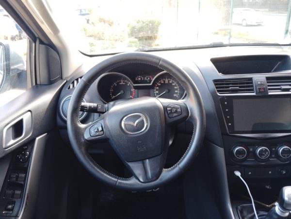 Z VENDIDA MAZDA BT50 4X4 DCAB SDX 2.2 AÑO 2018 $14.880.000.- - Imagen 13