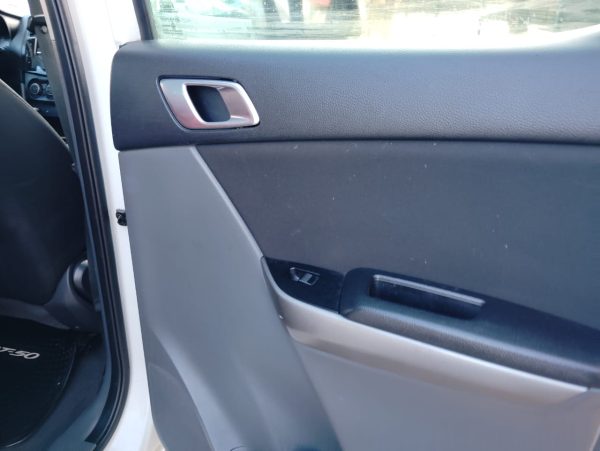 Z VENDIDA MAZDA BT50 4X4 DCAB SDX 2.2 AÑO 2018 $14.880.000.- - Imagen 20