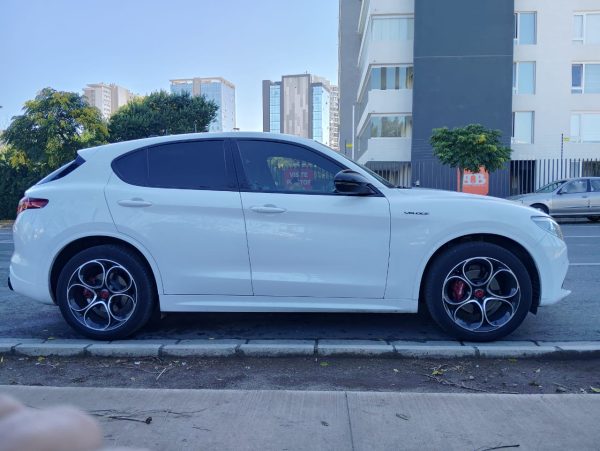 ALFA ROMEO STELVIO SUPER AWD 2023 VALOR $42.980.000.- - Imagen 7