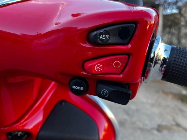 VESPA GTS 300 AÑO 2019 $4.900.000.- - Imagen 5