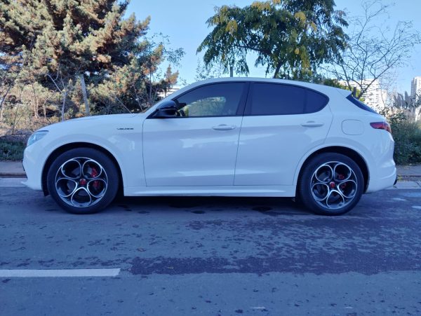 ALFA ROMEO STELVIO SUPER AWD 2023 VALOR $42.980.000.- - Imagen 8