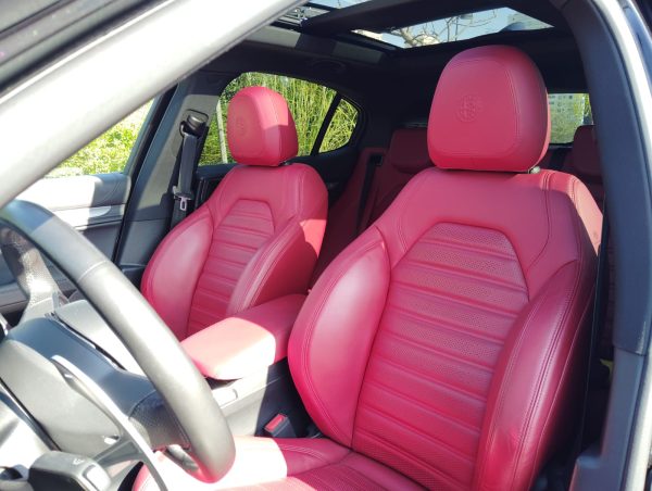 ALFA ROMEO STELVIO VELOCE SUPER AWD 2.0 AUT 2023 VALOR $37.980.000.- - Imagen 12