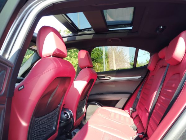 ALFA ROMEO STELVIO VELOCE SUPER AWD 2.0 AUT 2023 VALOR $37.980.000.- - Imagen 21