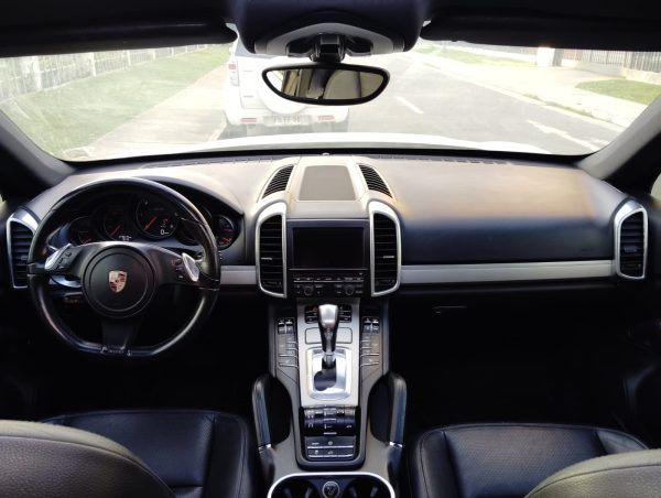 Z VENDIDO PORSCHE CAYENNE 3.0 DIESEL AÑO 2013 VALOR $17.380.000.- - Imagen 18