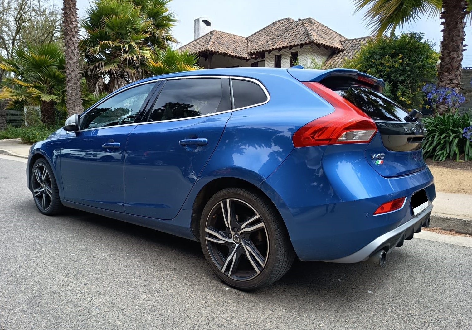 VOLVO V40 T4 2.0 R-DESIGN AÑO 2018 UN DUEÑO $13.380.000.- - Imagen 6