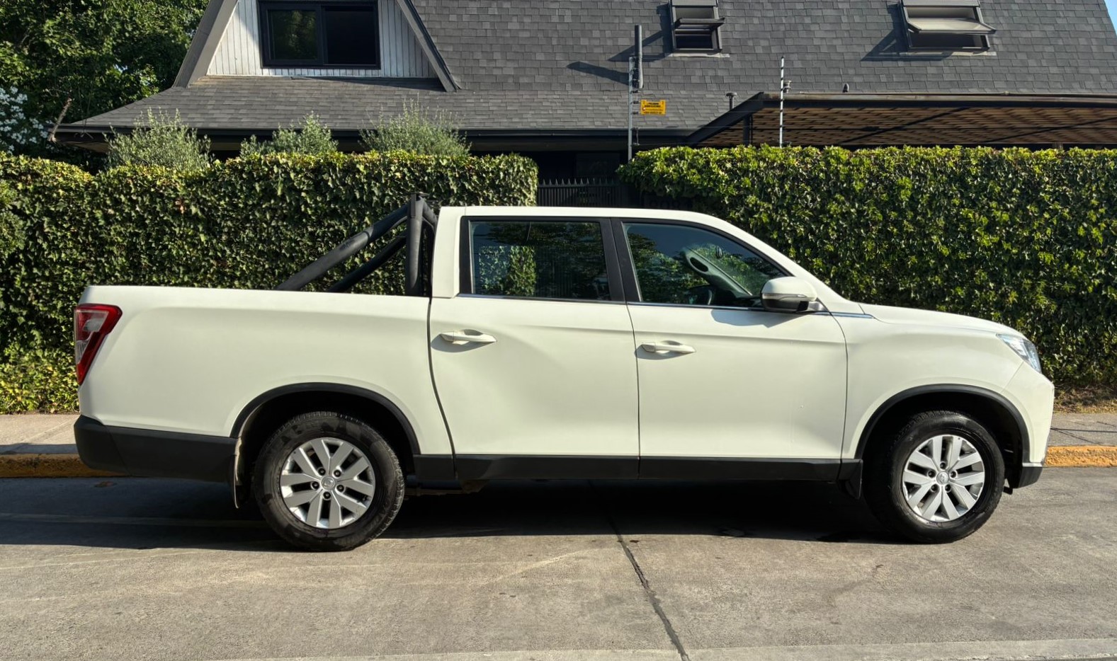 SSANGYONG MUSSO GRAND 2.2 DIESEL 4X2 AÑO 2022 VALOR CON IVA $15.350.000.- - Imagen 3